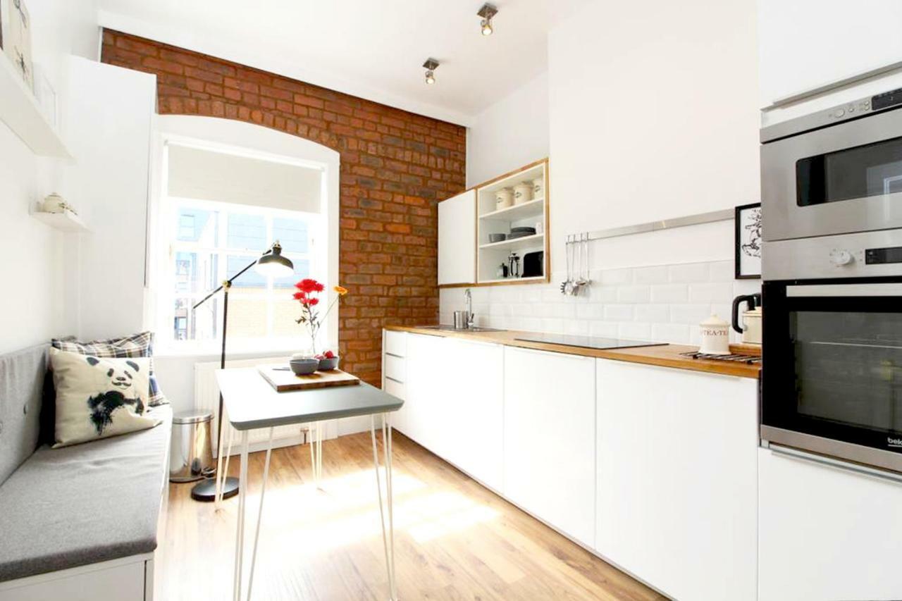 Stylish Flat In 1860'S Listed Building — Photos 3